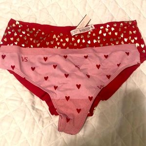 NWT Bundle of Victoria’s Secret Heart Print Panties Size Large Red Pink